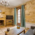 Apartment 3 Pieces, Plein Centre, Monument Historique, 