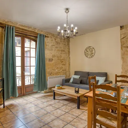 3 Pièces, Plein Centre, Monument Historique, Armure Appartement *